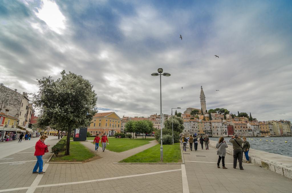 Apartment Sea View Rovinj Exterior photo